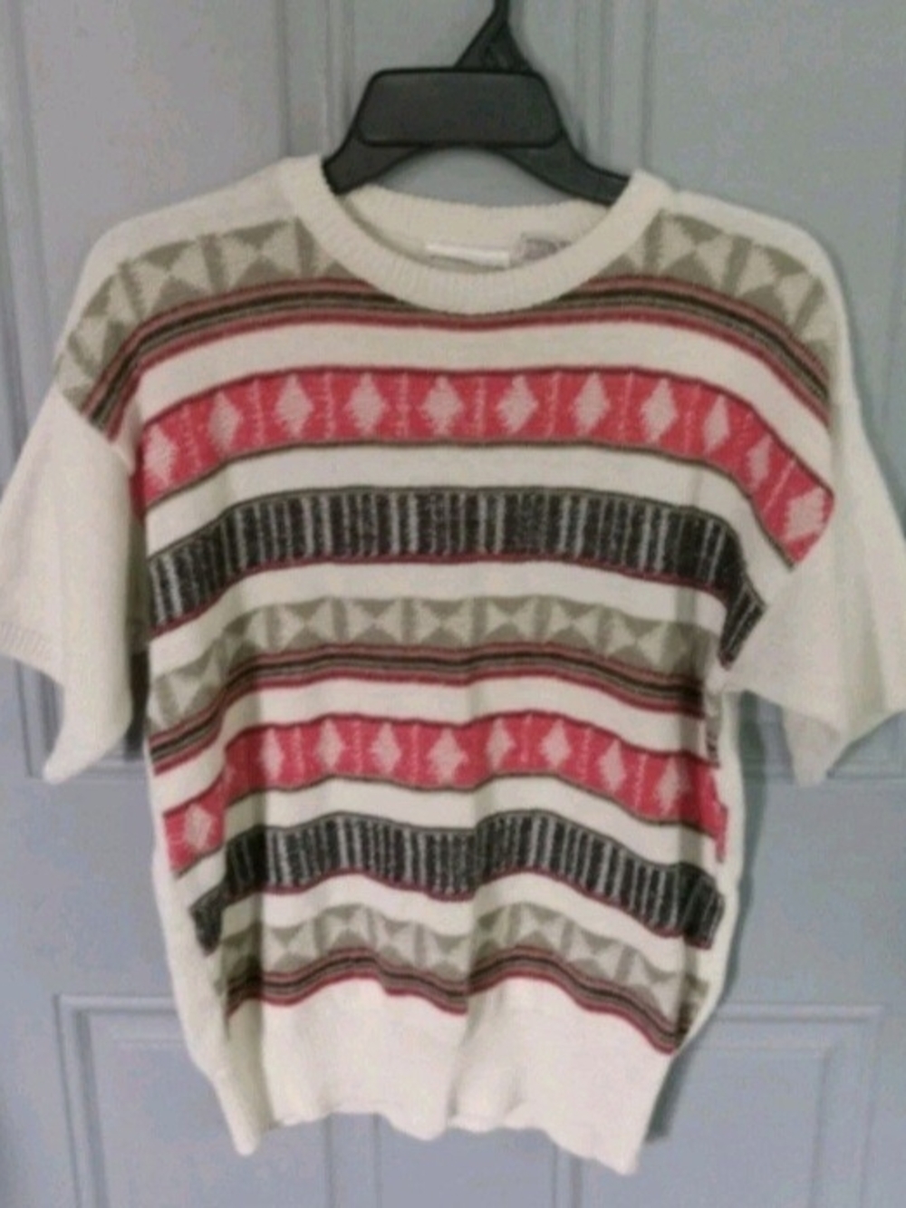 Women’s Crew Neck Short Sleeve Sweater - White with Red & Gray Stripes